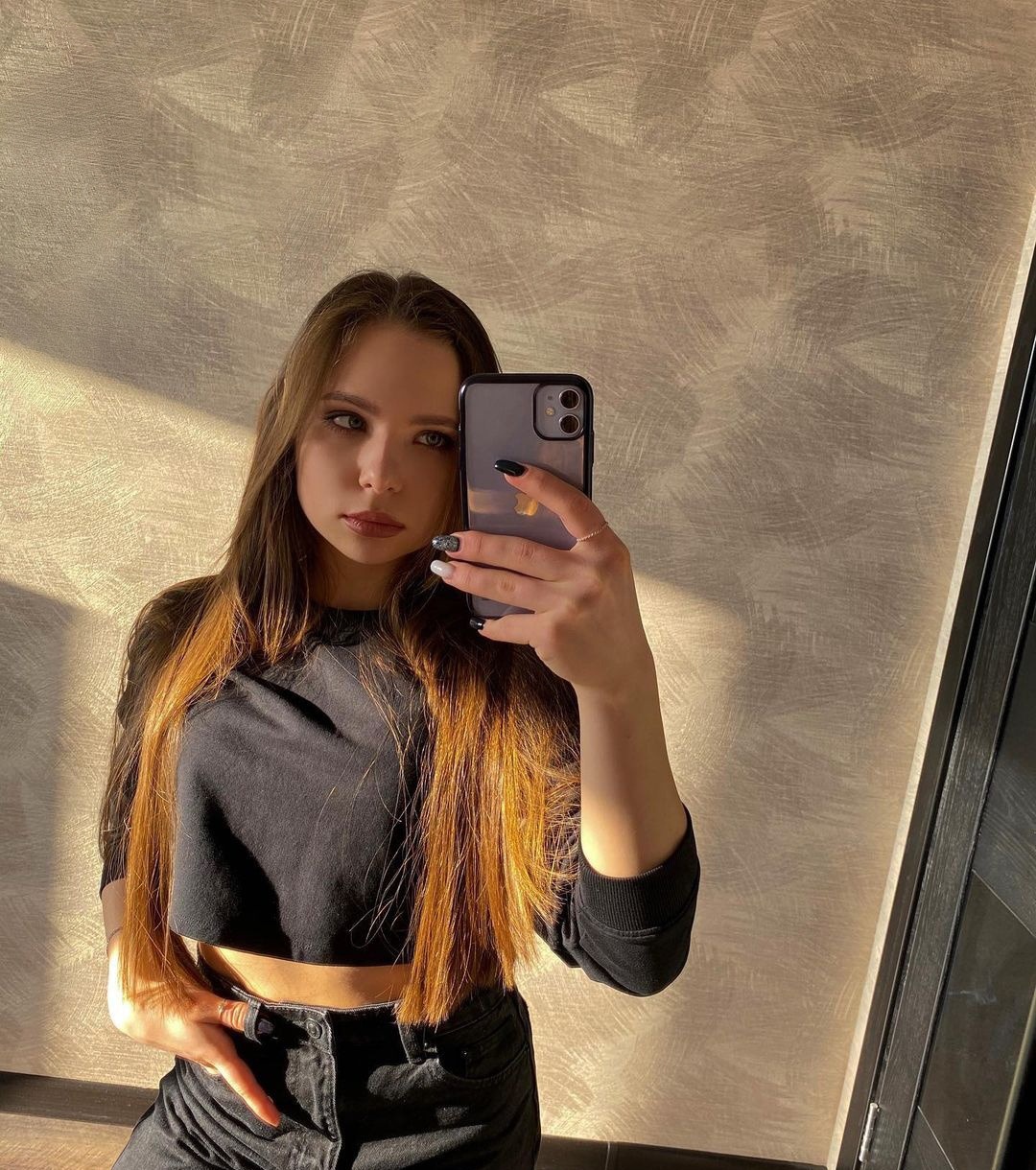 Карина привлекальеная девушка из Ванино цена от 3000 руб