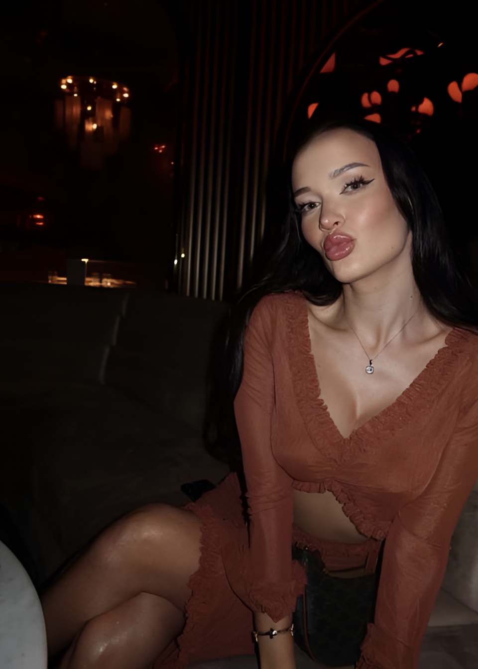 Индивидуалка КРИСТИНА, доступна для личного знакомства от 18000 руб