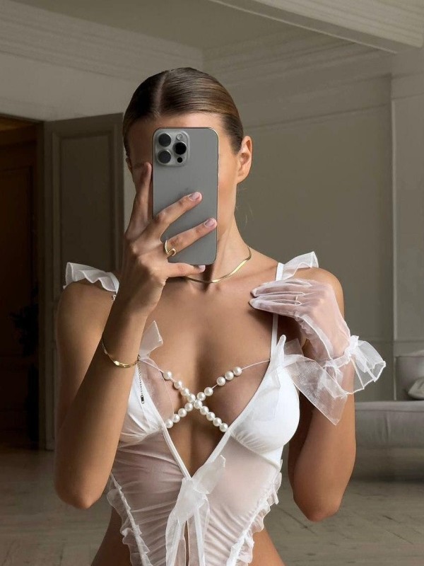 Людмила привлекательная девушка из Ванино цена от 6000 руб